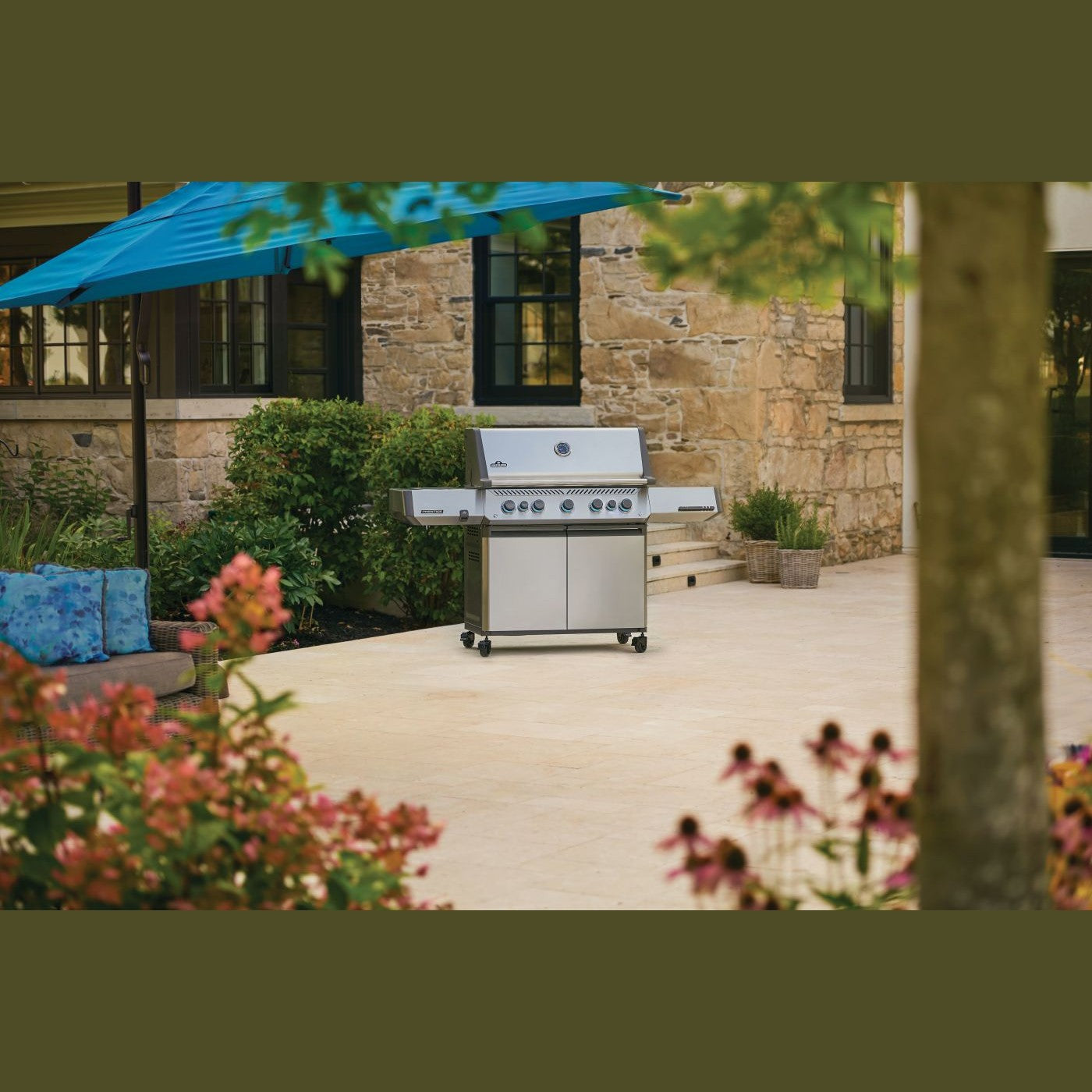 Napoleon PRESTIGE® 665 RSIB with Infrared Side and Rear Burners