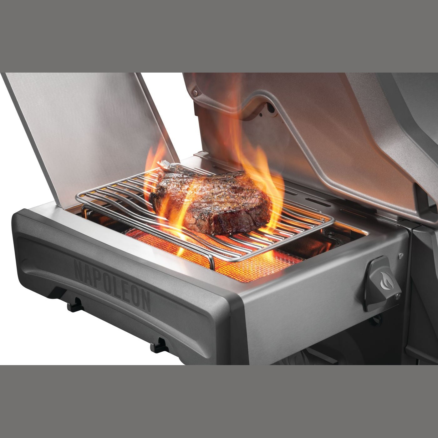 Napoleon Rogue® PRO 625 SIB with Infrared Side Burner