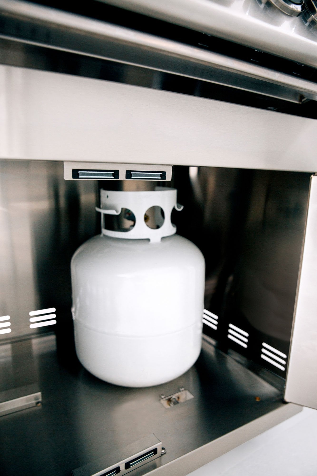 Summerset 15x15 inch Stainless Steel Drop In Sink and Hot and Cold Faucet SSNK-15D - BetterPatio.com