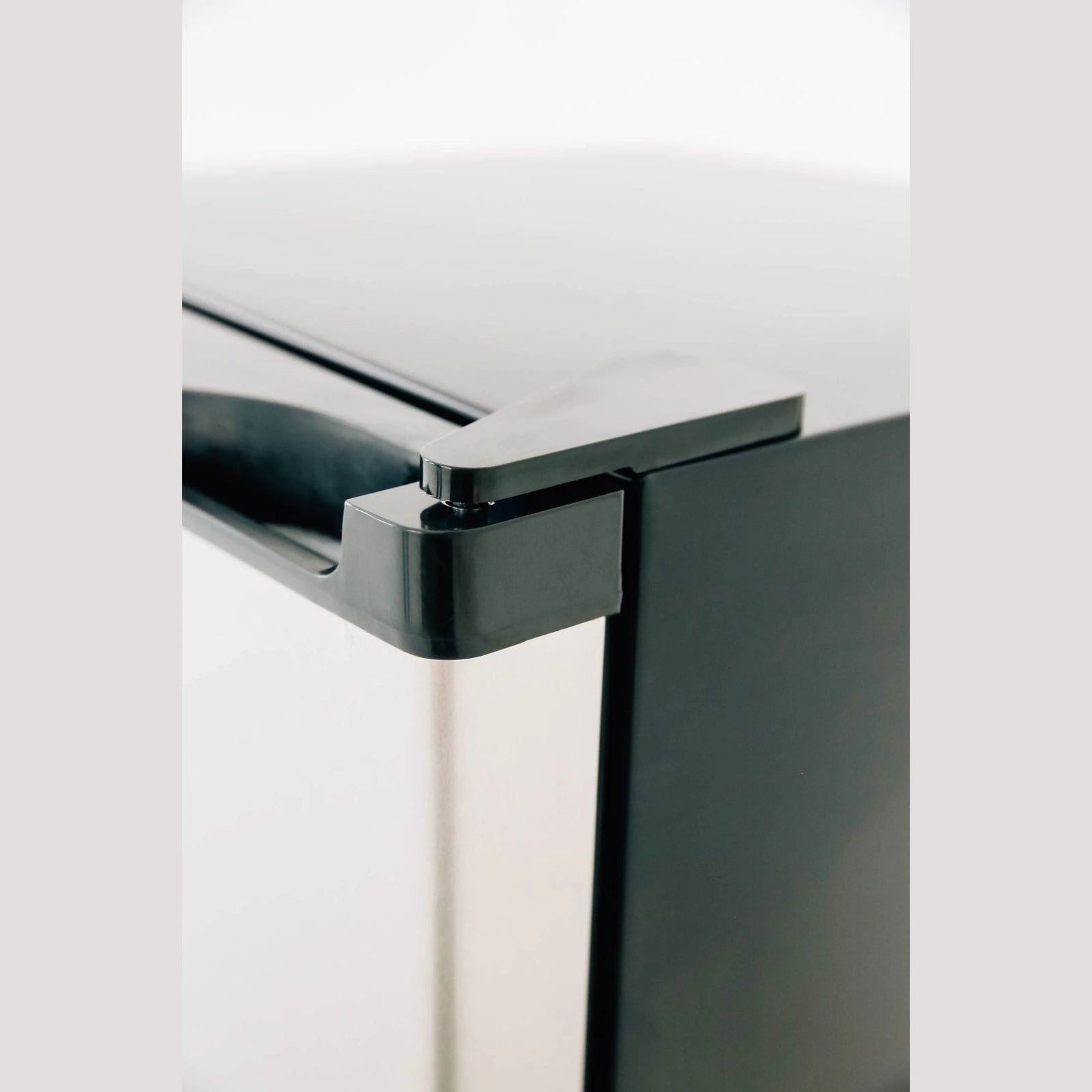 Summerset 15x15 inch Stainless Steel Drop In Sink and Hot and Cold Faucet SSNK-15D - BetterPatio.com