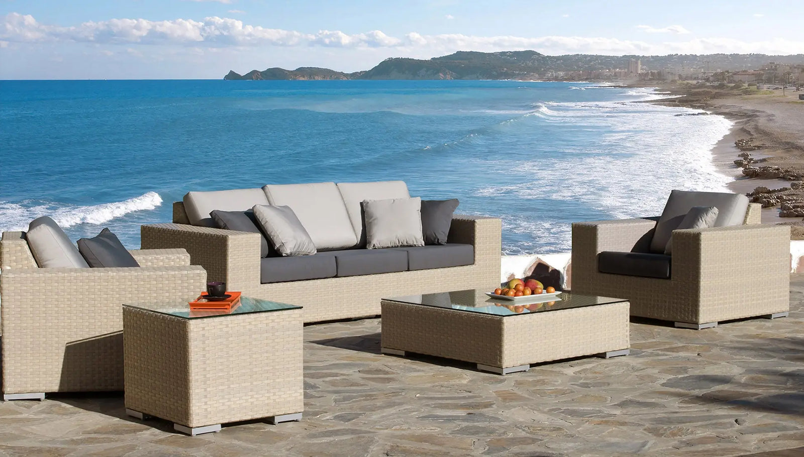 Rubix 5-Piece Seating Set with Cushions | Hospitality Rattan Patio