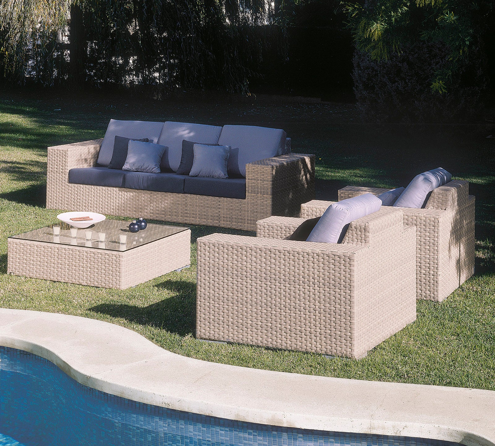 Rubix 5-Piece Seating Set with Cushions | Hospitality Rattan Patio