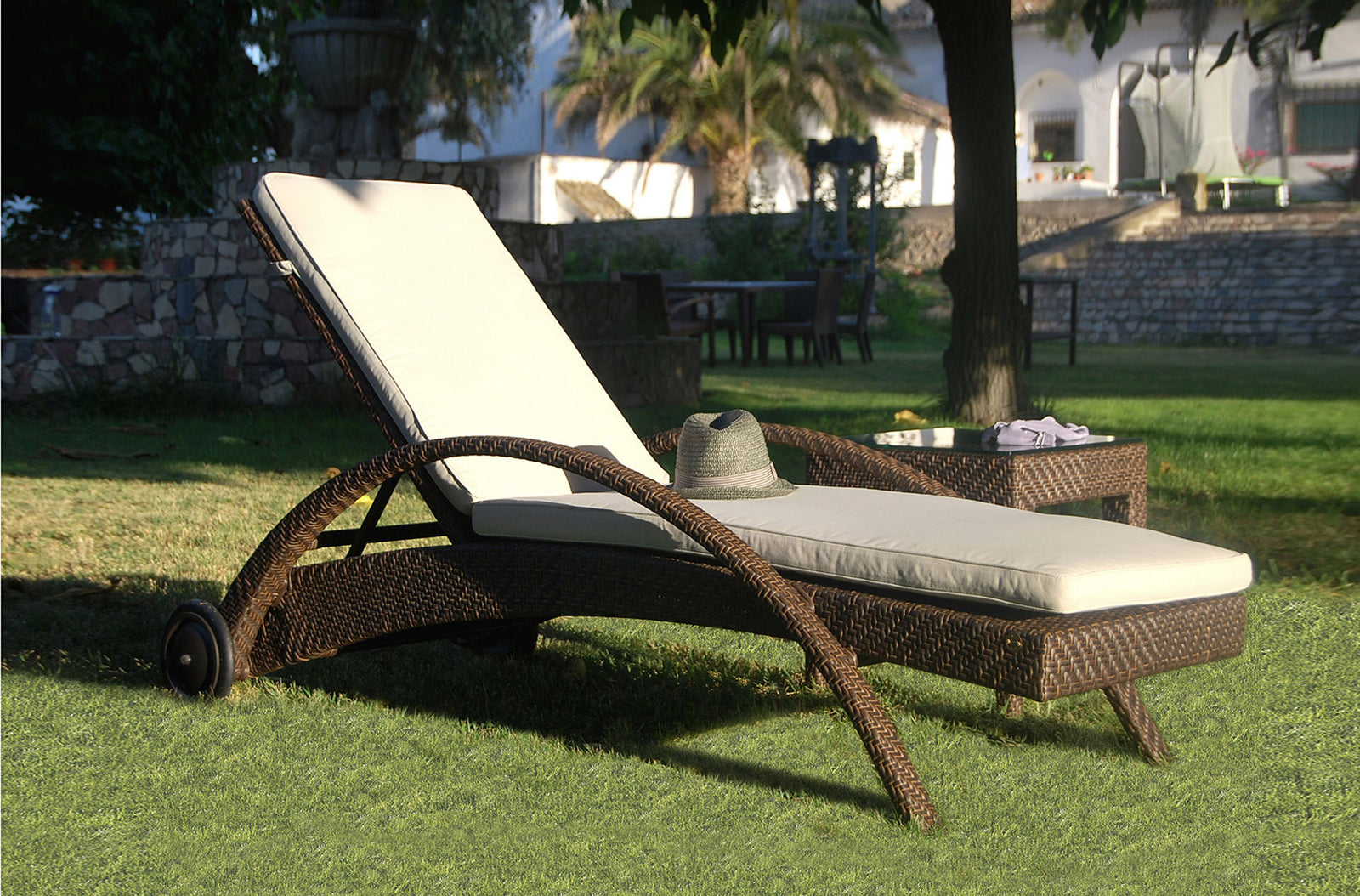Soho Chaise Lounge with Cushion | Hospitality Rattan Patio