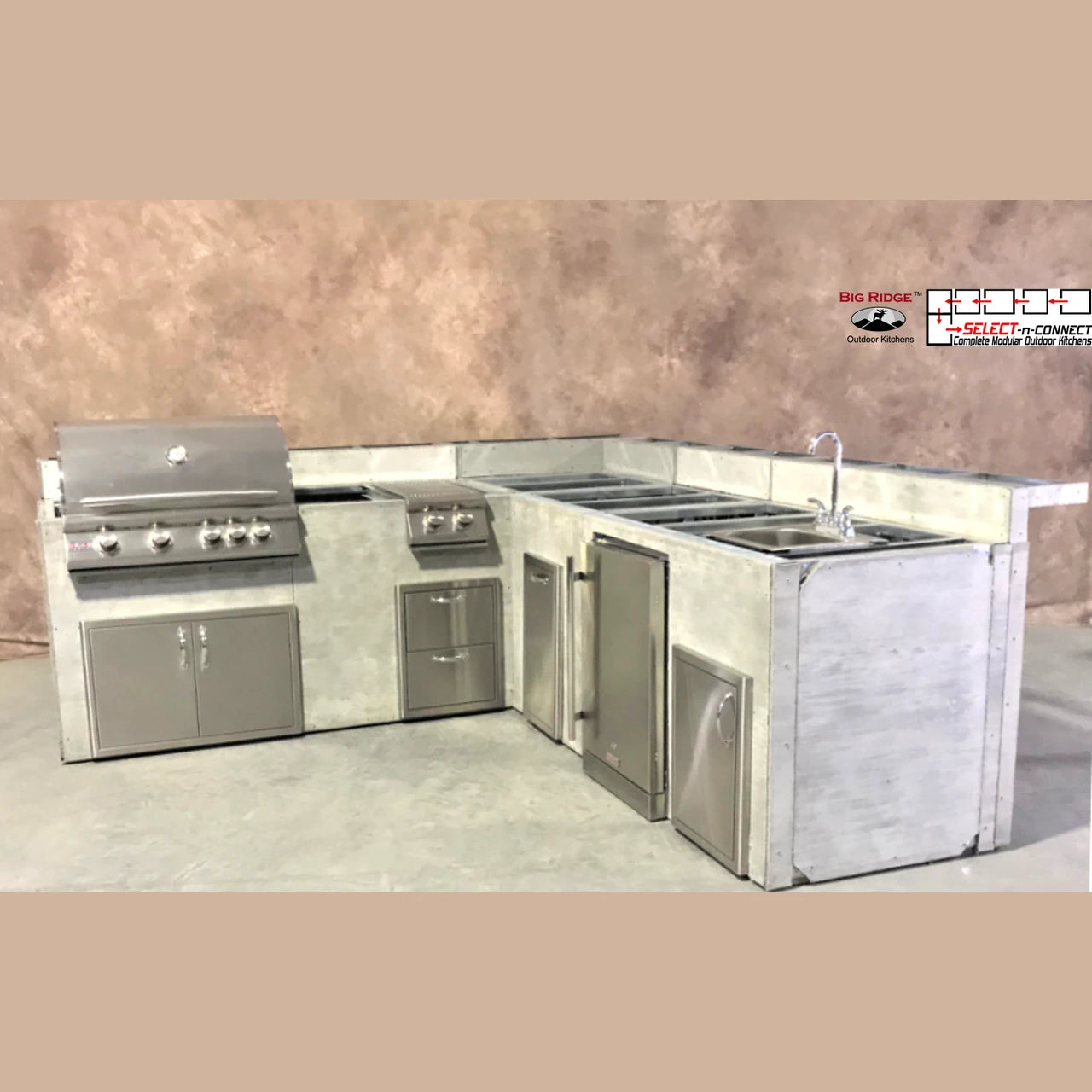 8 Foot DIY Blackbird L-Shaped Outdoor Kitchen with Blaze Appliances // BetterPatio.com