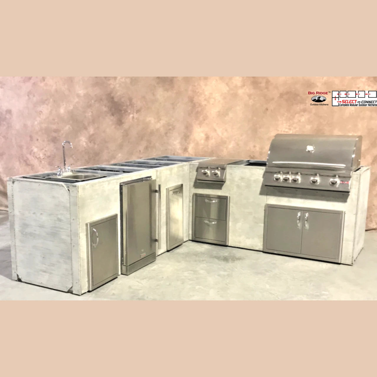 8 Foot DIY Blackbird L-Shaped Outdoor Kitchen with Blaze Appliances // BetterPatio.com