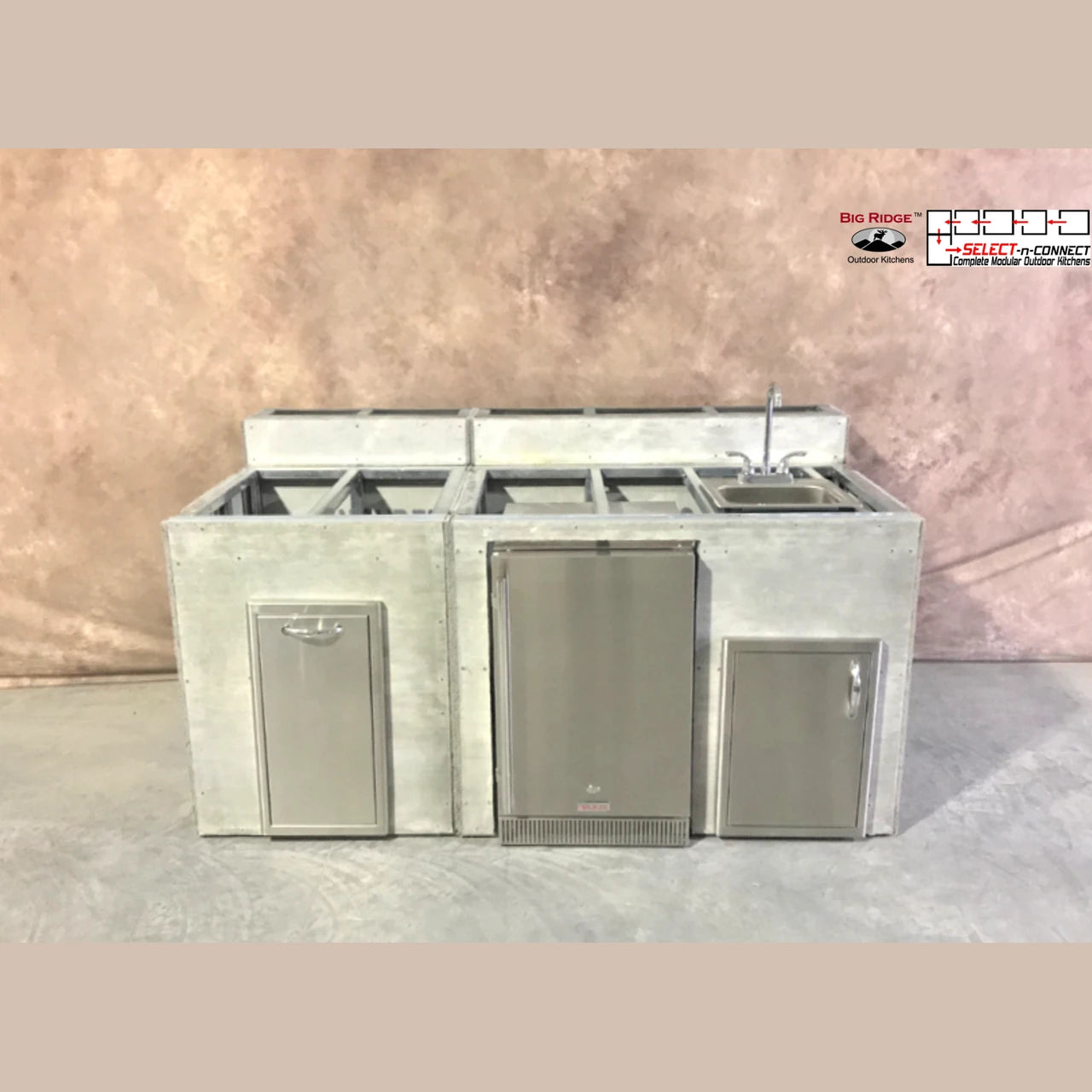 6.5 Foot DIY Linear Outdoor Kitchen with Blaze Appliances // BetterPatio.com