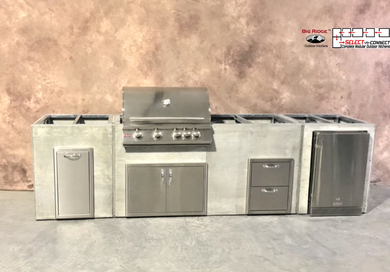11 Foot DIY Linear Outdoor Kitchen with Blaze Appliances // BetterPatio.com