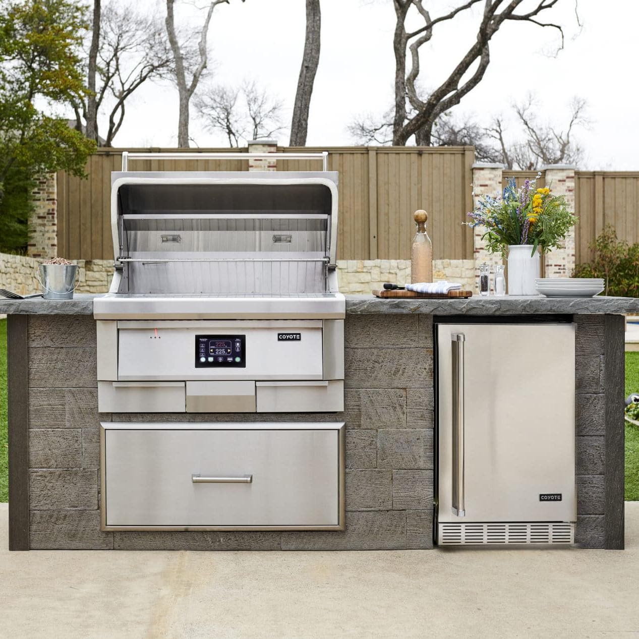 Coyote Outdoor LivingCoyote Outdoor 36 inch Built in Pellet Grill C1P36- BetterPatio.com