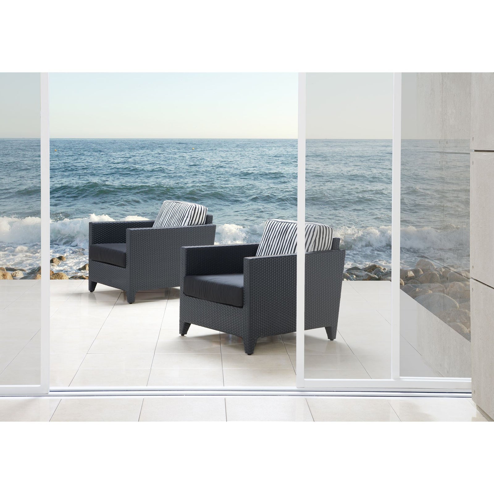 Panama Jack Onyx Lounge Chair w/cushion PJO-1901-BLK-LC - BetterPatio.com