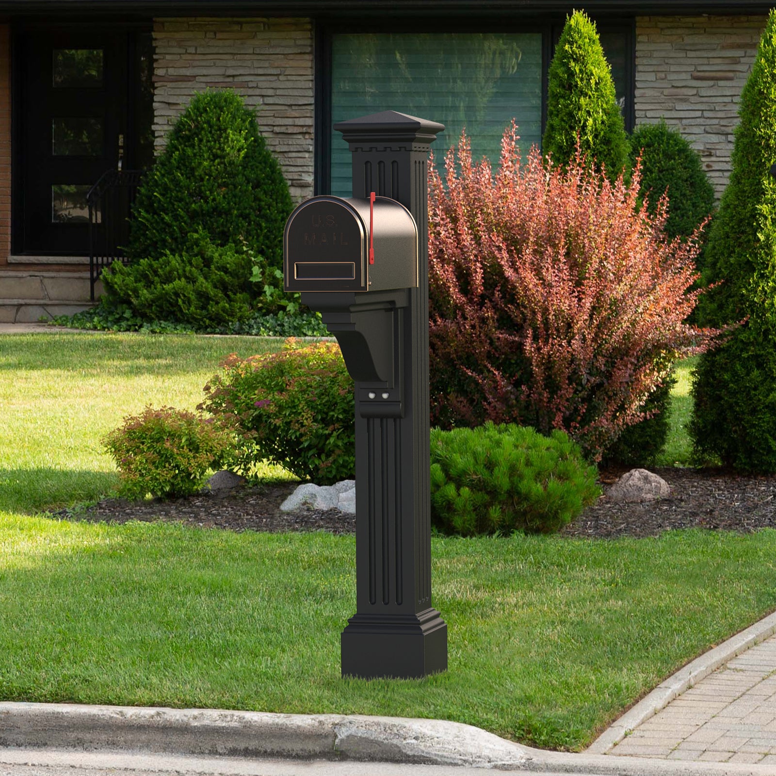 Mayne Manchester Mail Post 5852 - Outdoor mail post front-facing product view