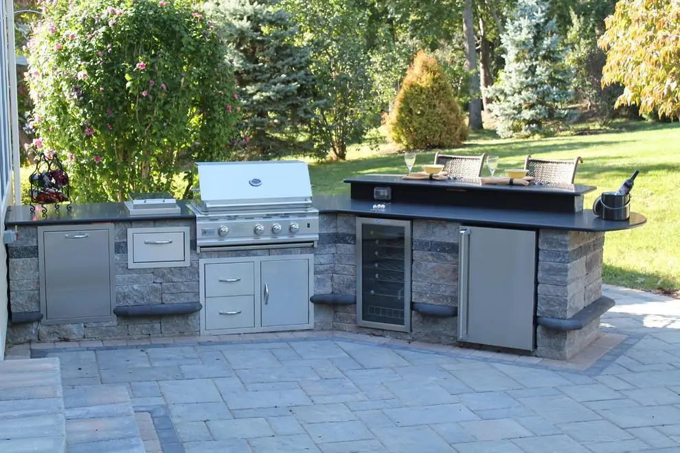 Summerset Alturi 36 ALT36T - Stone black granite outdoor kitchen in plush backyard woods