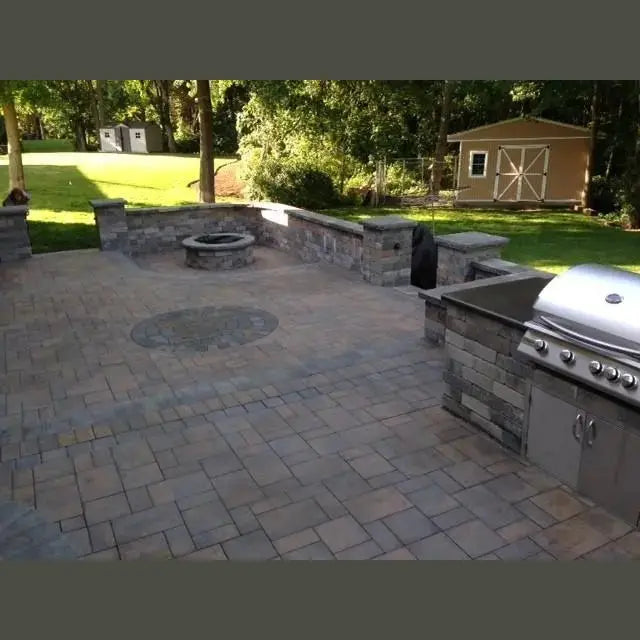 Summerset Alturi 36 ALT36T - Tiered raised stone patio with built-in grill