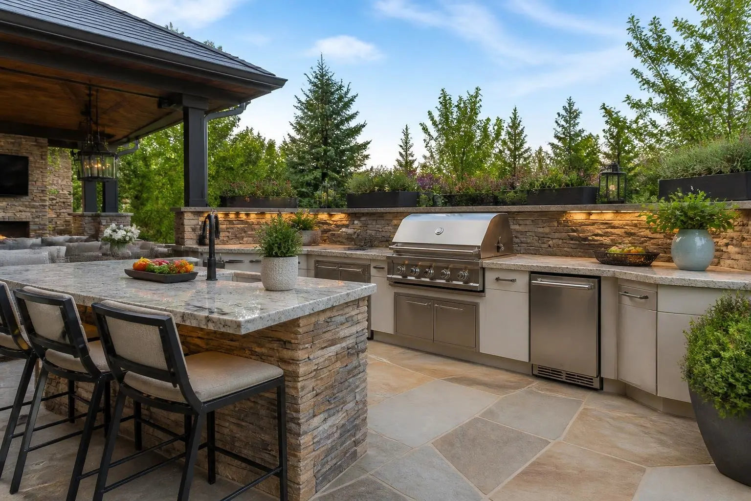 Outdoor Kitchen Layout Ideas