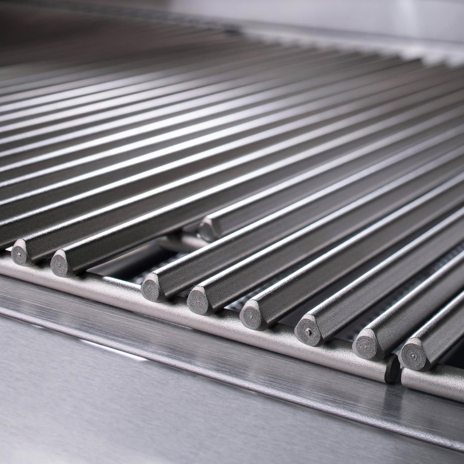 BetterPatio Designer Series 8 Ft Outdoor Kitchen Blaze LTE Grill Fridge - detail view 4
