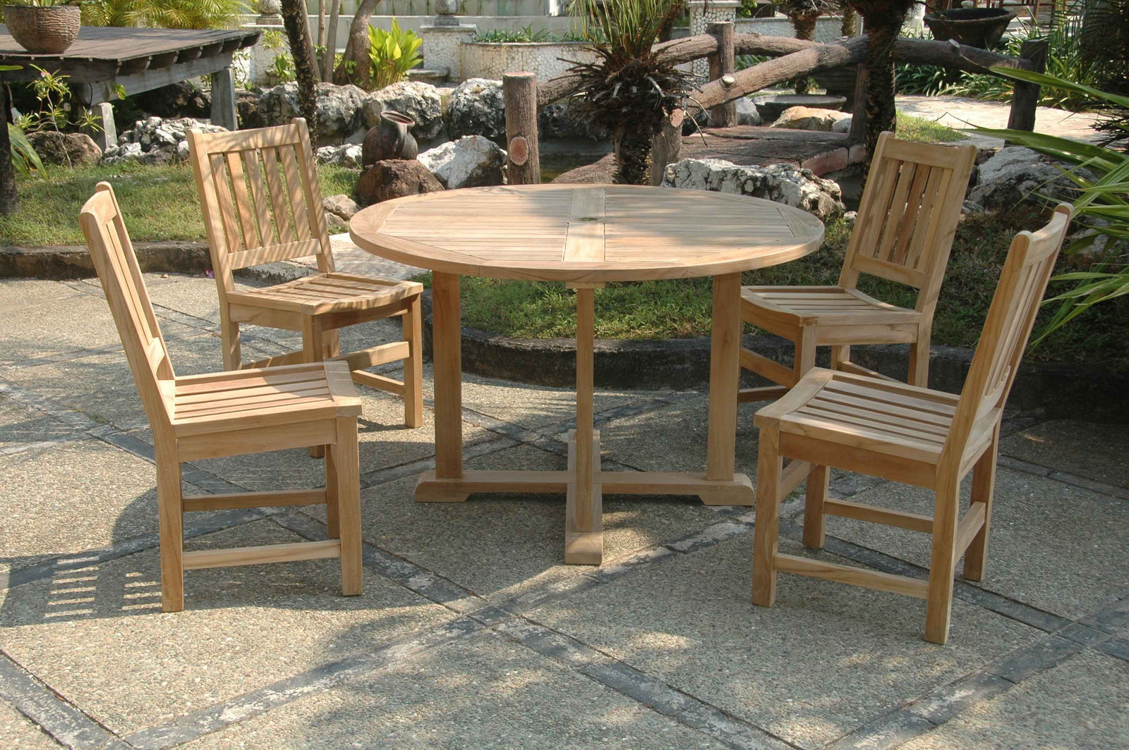 SET-36 Tosca 47″ Round Teak Dining Table Set with Sonoma Chairs | BetterPatio // BetterPatio.com