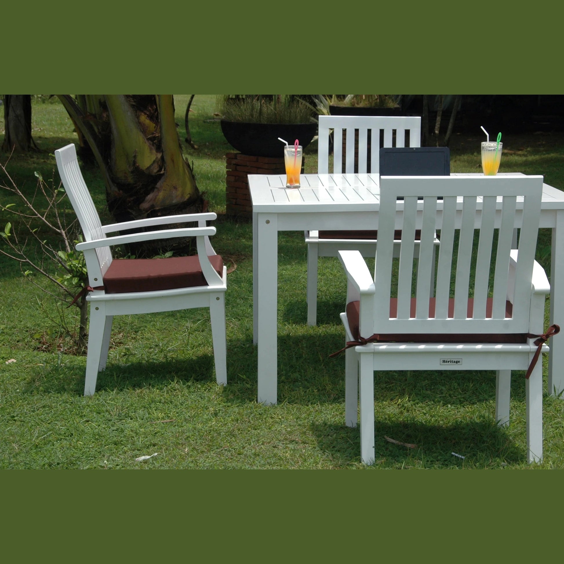Magnolia 5-Pieces Dining Set - White Mahogany Square Table with Armchairs | BetterPatio // BetterPatio.com