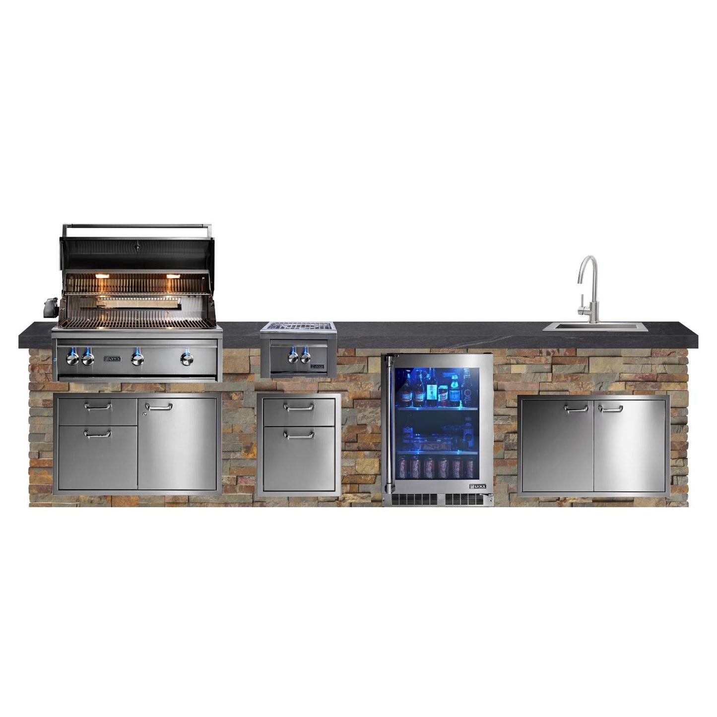 Lynx Professional 8 Foot Luxury Outdoor Grill Island // BetterPatio.com