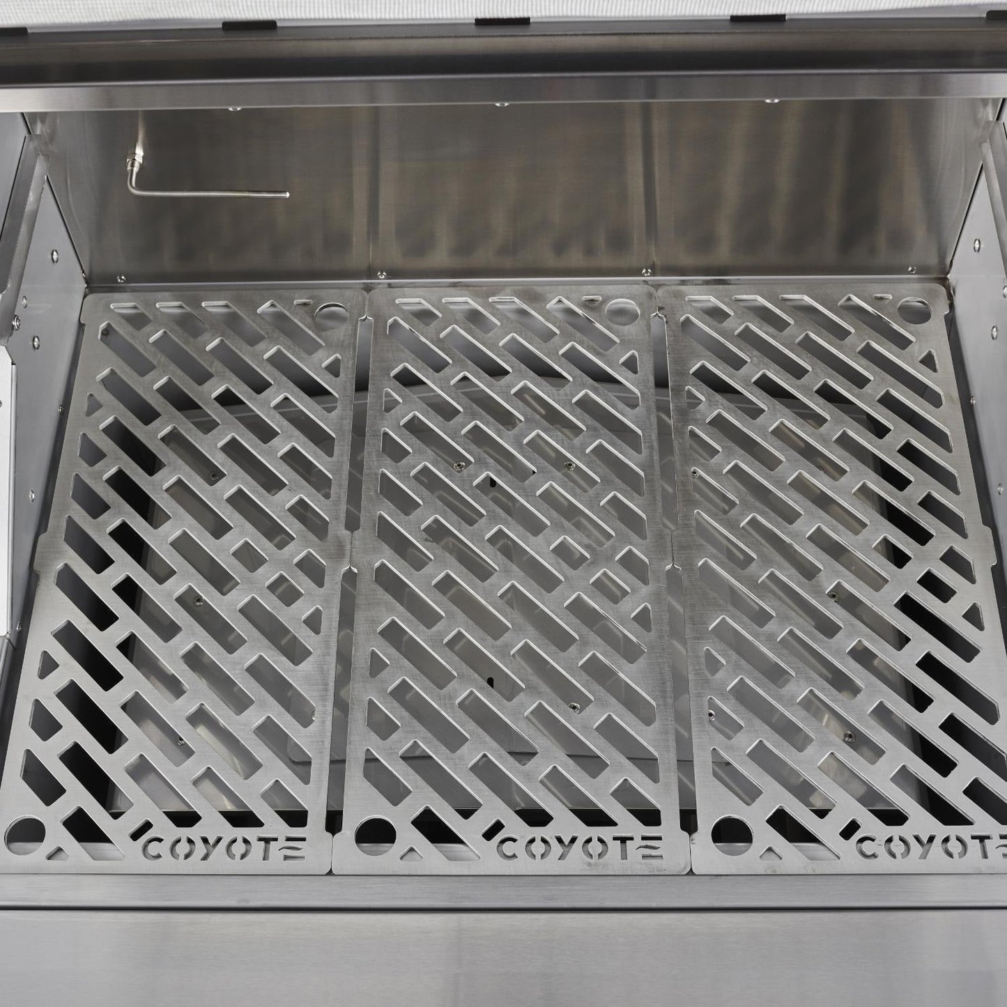Coyote 28 inch Built In Pellet Grill - BetterPatio.com