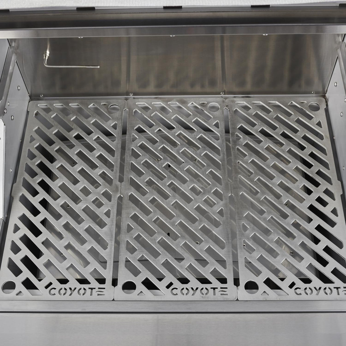 Coyote 28 inch Built In Pellet Grill - BetterPatio.com