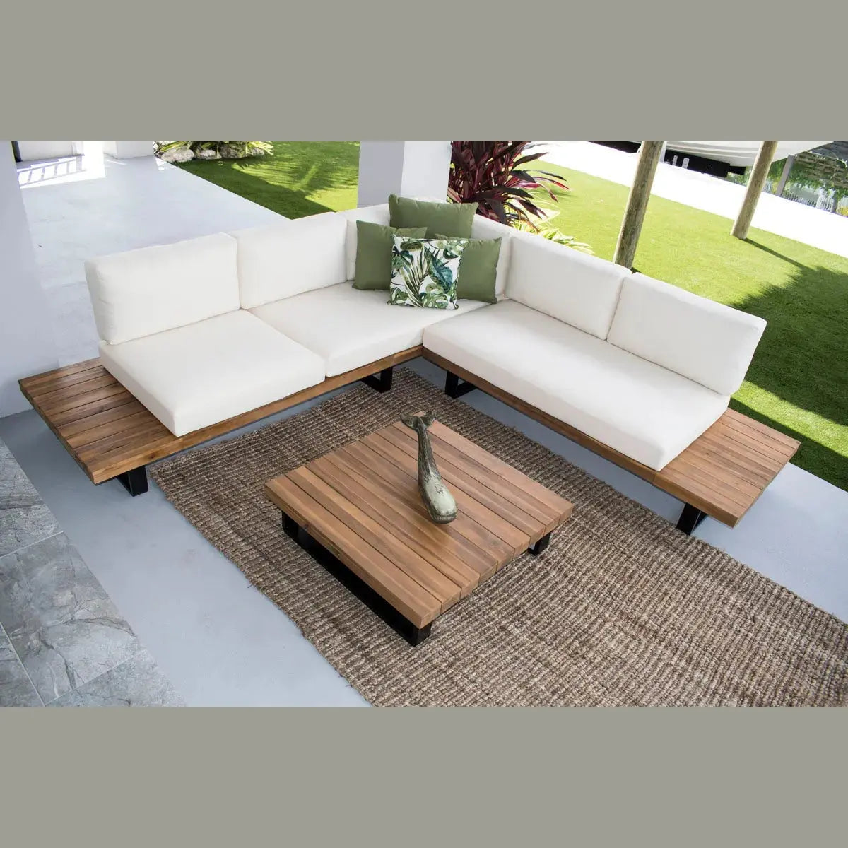 Norman's Cay 3-Piece Sectional | Hospitality Rattan Patio