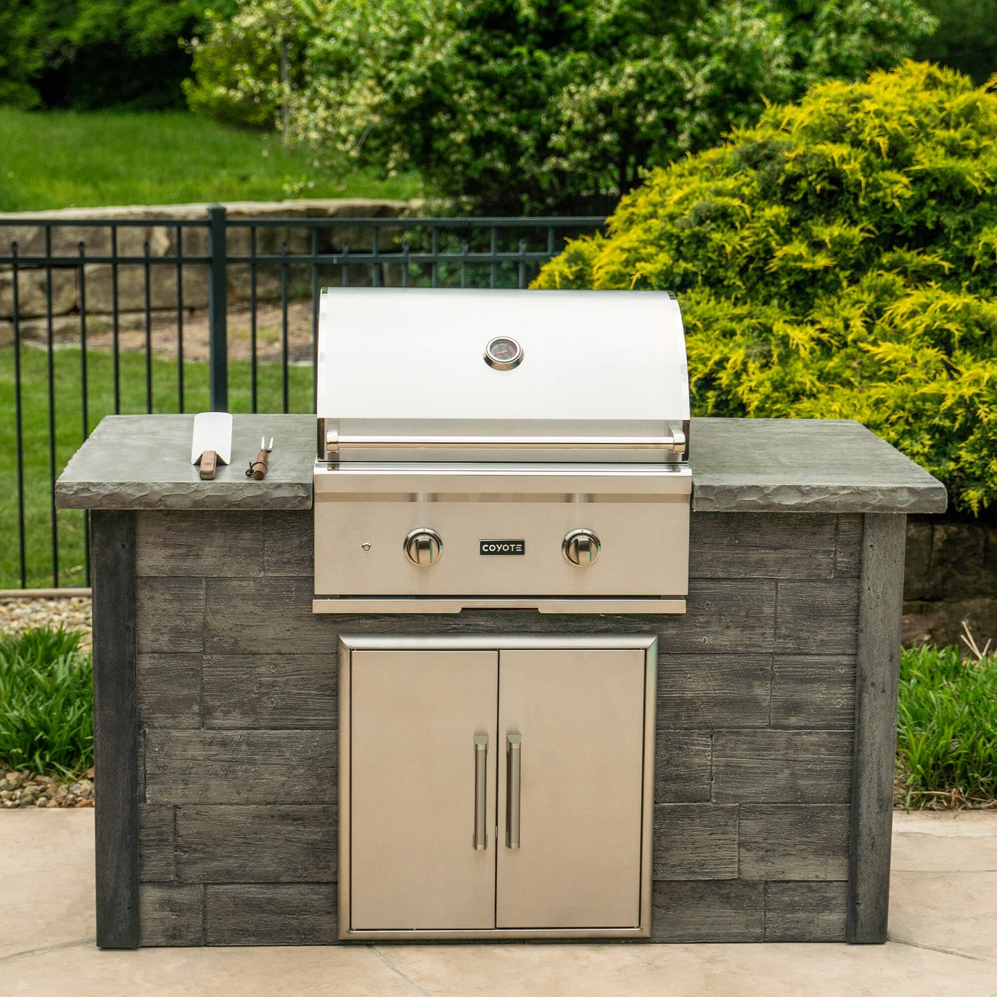 RTA Outdoor Living 5 ft Grill Island with Coyote 28-Inch Grill RTAC-G5 - BetterPatio.com