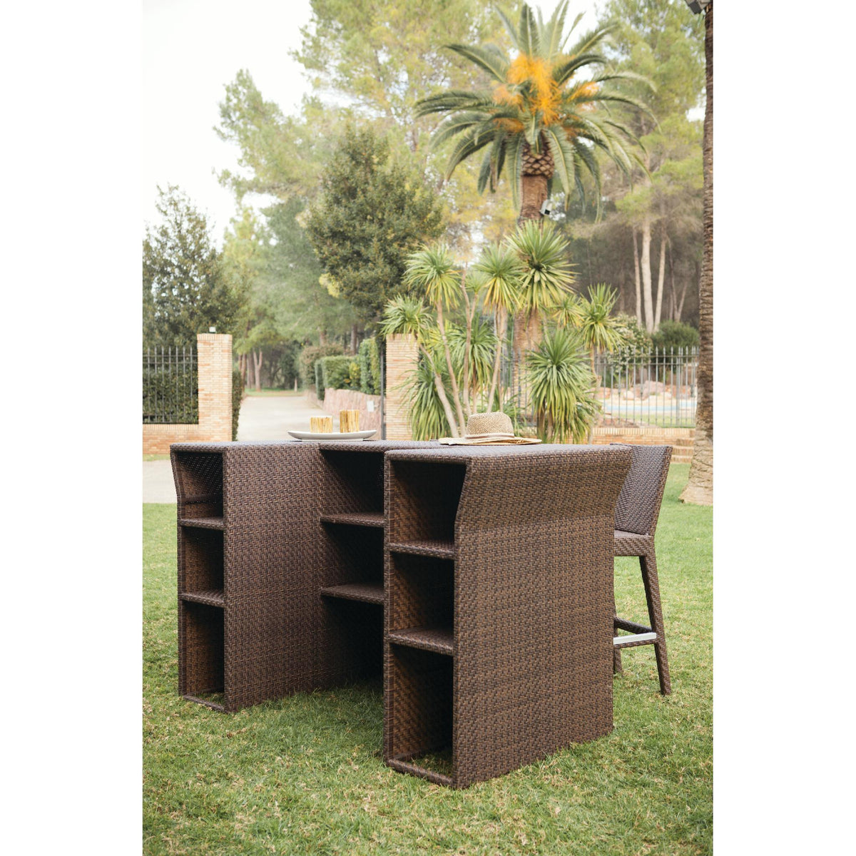 Hospitality Rattan Soho Bar 903-6141-JBP - BetterPatio.com