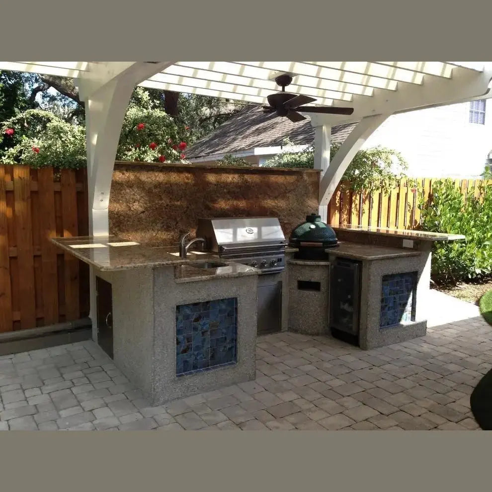 Summerset Alturi 42 ALT42T - Best of both worlds Summerset with Big Green Egg setup