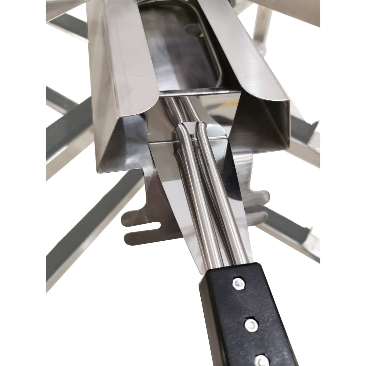 Icon XD702 Maxis Kamado Grill Gunmetal CGXD702G - rear view image 15
