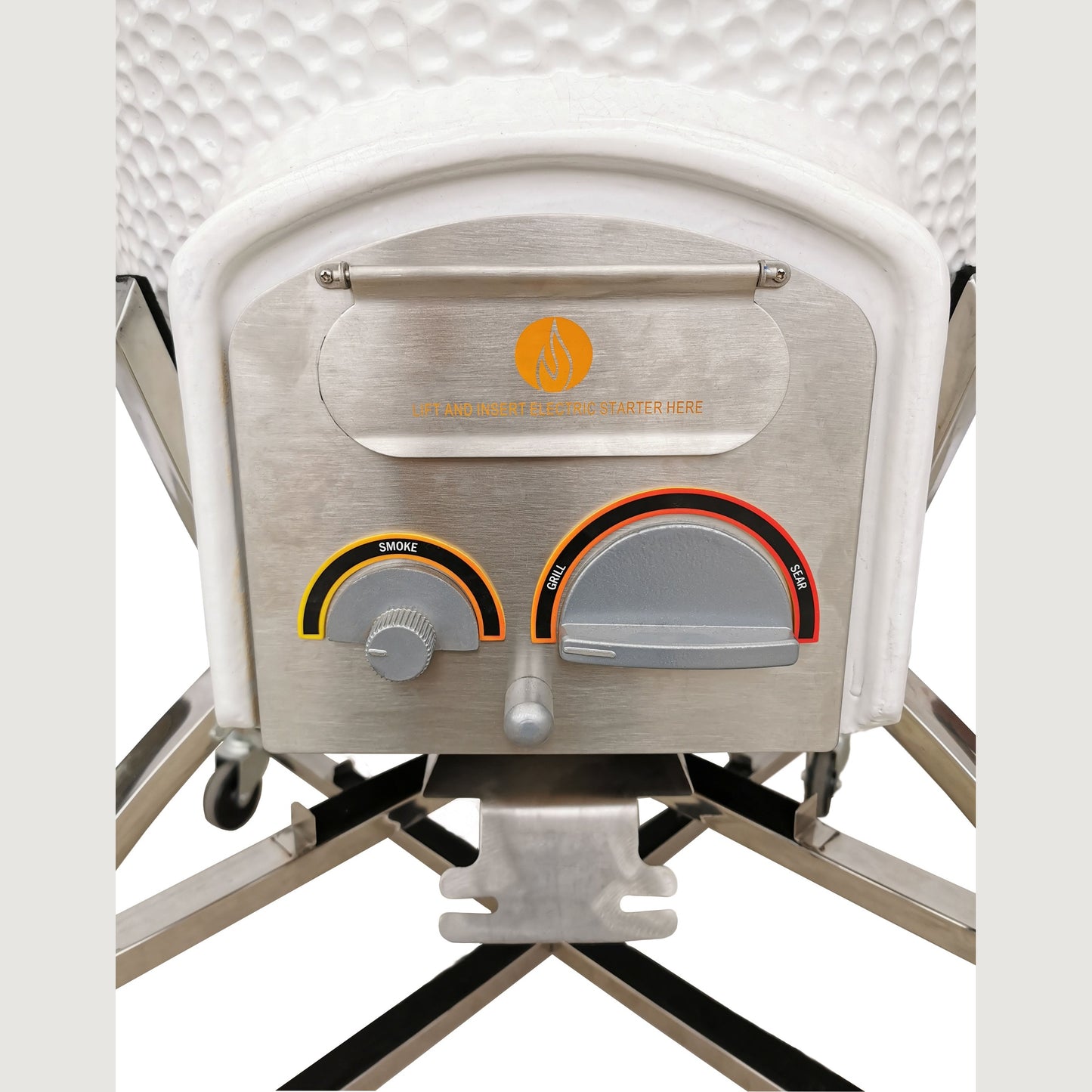 Icon XD702 Maxis Kamado Grill White CGXD702W - lifestyle outdoor use image 10