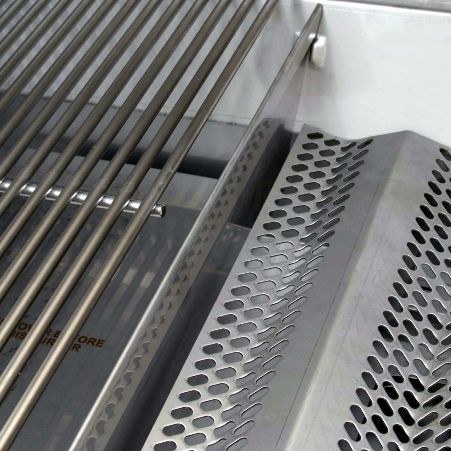 Fire Magic Echelon Diamond E660i 30 Inch Built-in BBQ Grill with Digital Thermometer, Liquid Propane - E660i-8E1P - BetterPatio.com