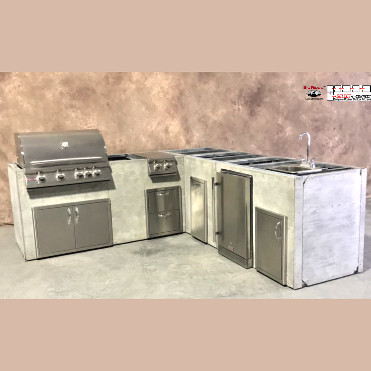 8 Foot DIY Blackbird L-Shaped Outdoor Kitchen with Blaze Appliances // BetterPatio.com