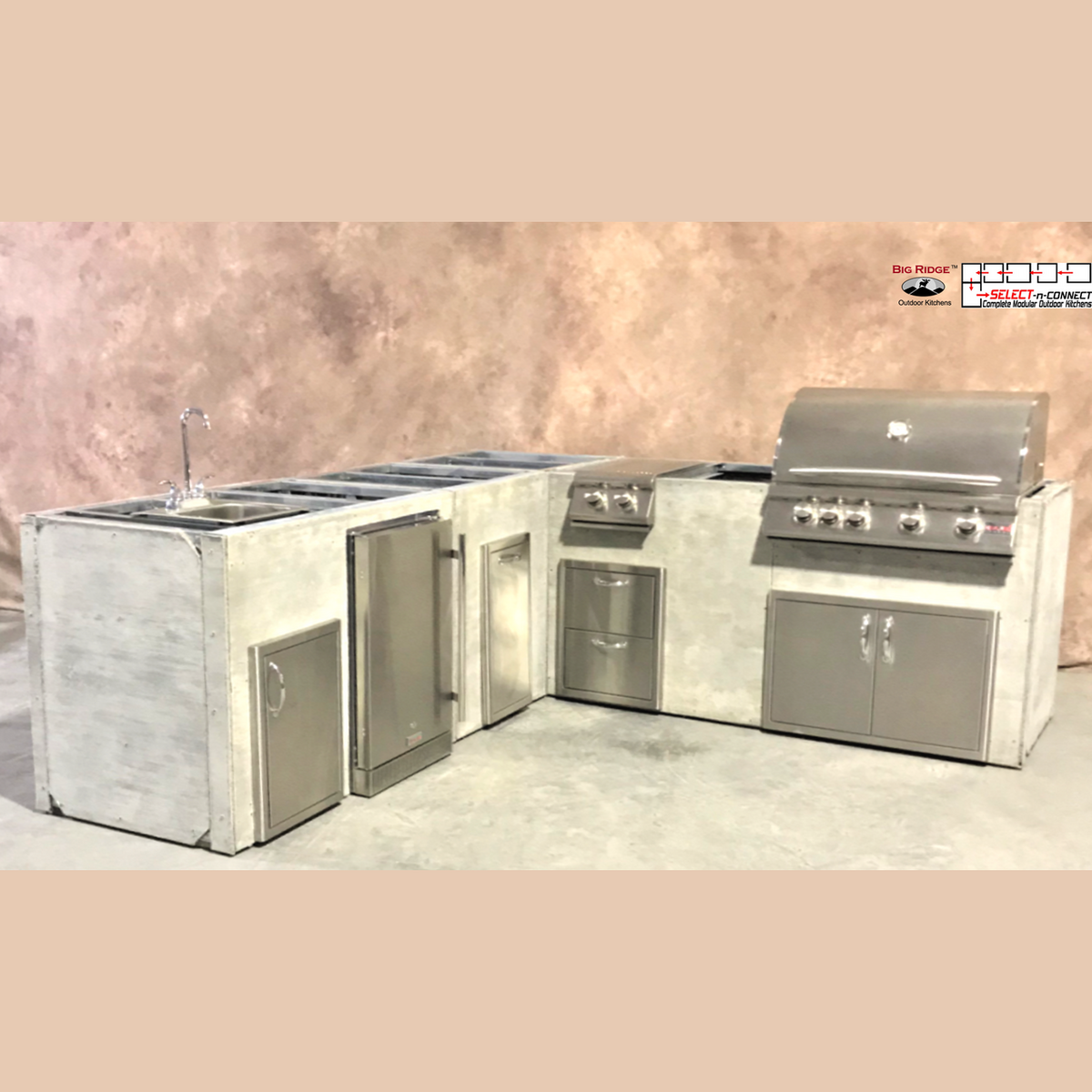 8 Foot DIY Blackbird L-Shaped Outdoor Kitchen with Blaze Appliances // BetterPatio.com