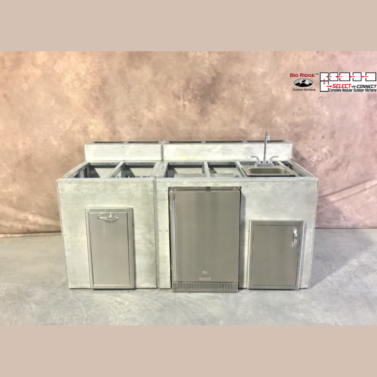 6.5 Foot DIY Linear Outdoor Kitchen with Blaze Appliances // BetterPatio.com