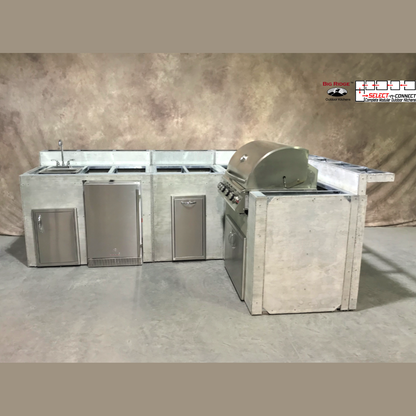 8 Foot DIY L-Shaped Outdoor Kitchen with Blaze Appliances // BetterPatio.com