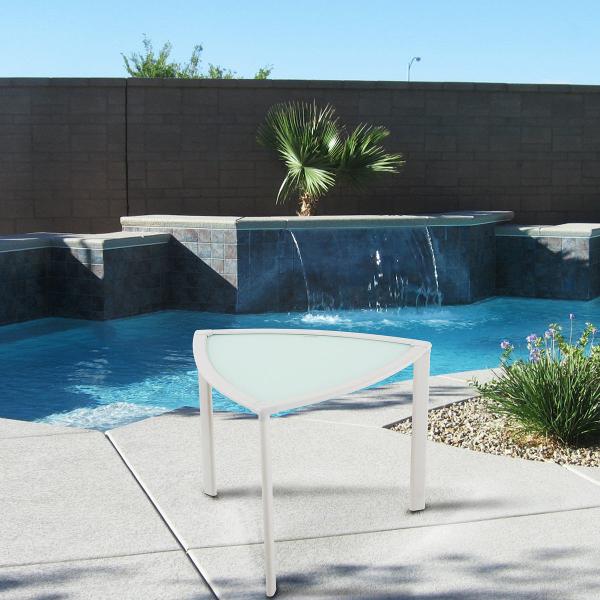 Archway White Aluminum End Table
