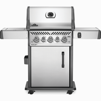 Napoleon Rogue SE 425 RSIB - Full grill view, stainless steel, knobs on