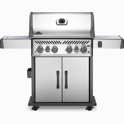 Napoleon Rogue SE 525 RSIB - Full grill view, stainless steel, knobs on