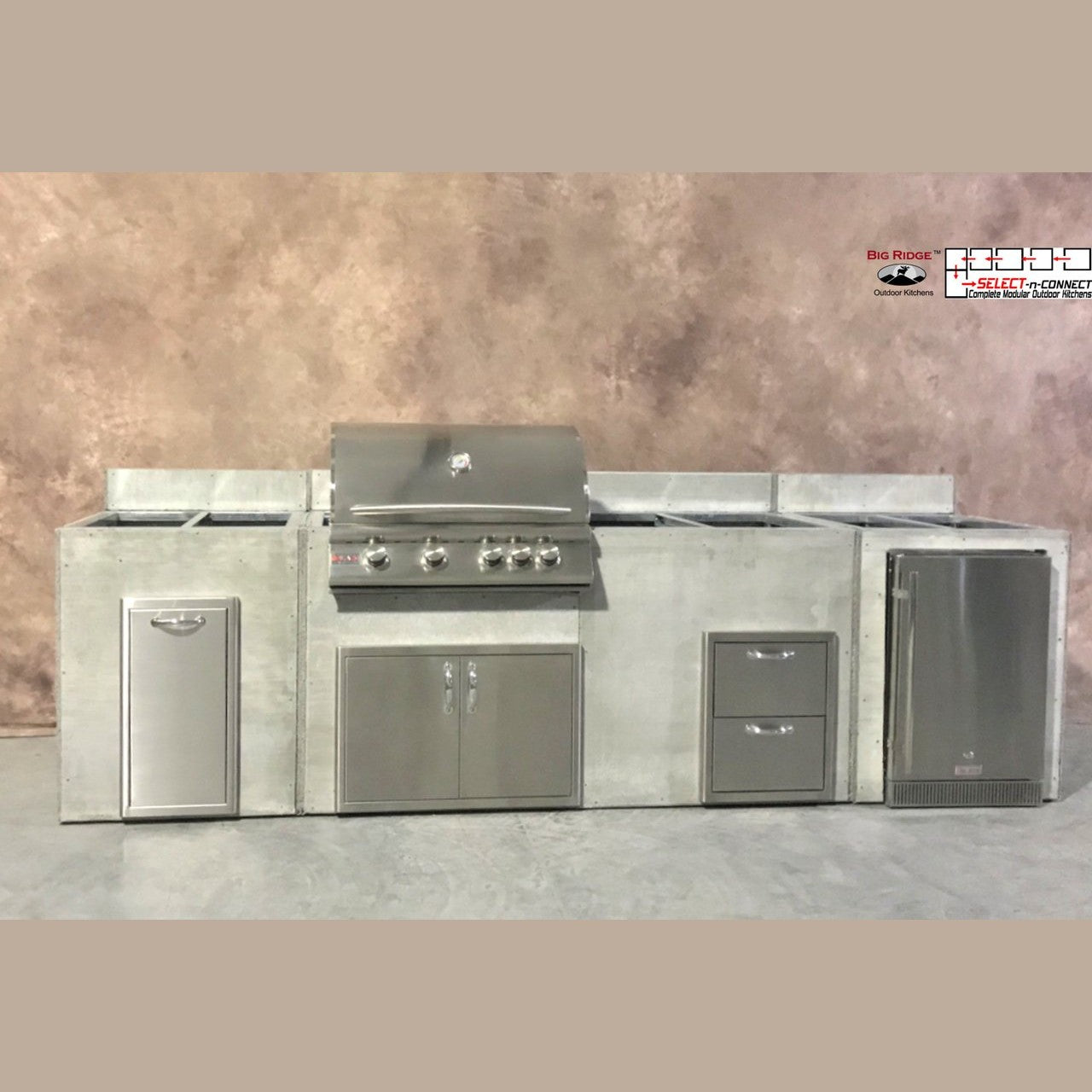 11 Foot DIY Linear Outdoor Kitchen with Blaze Appliances // BetterPatio.com