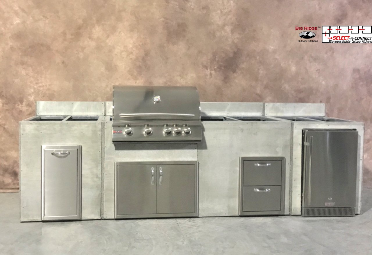 11 Foot DIY Linear Outdoor Kitchen with Blaze Appliances // BetterPatio.com