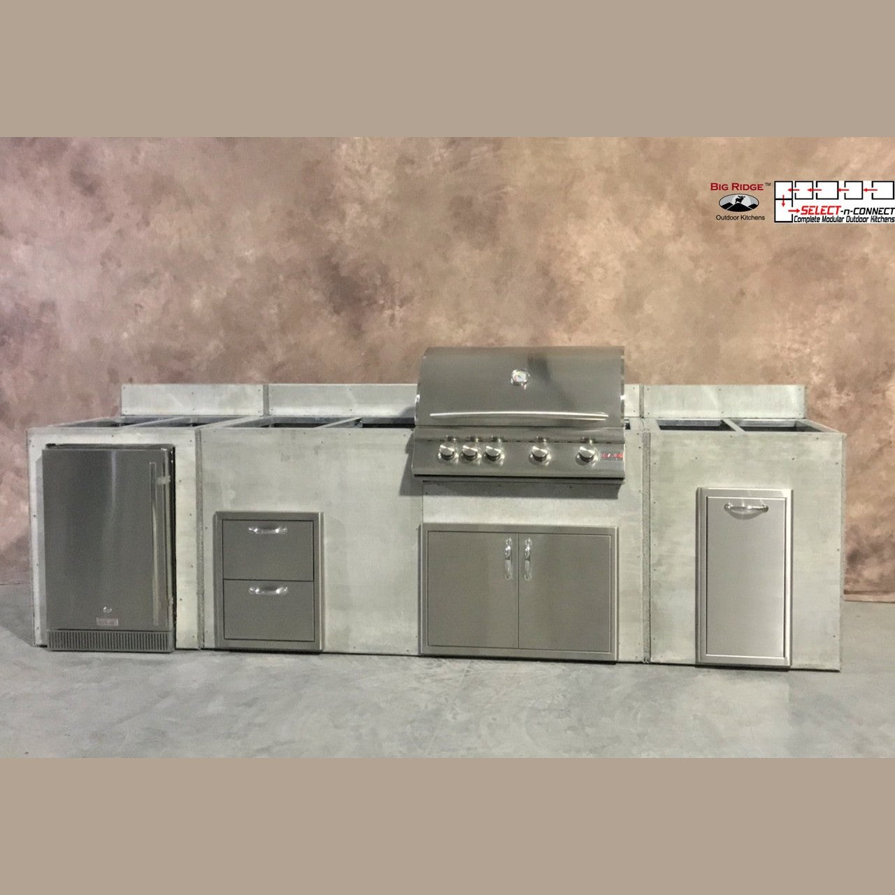 11 Foot DIY Linear Outdoor Kitchen with Blaze Appliances // BetterPatio.com