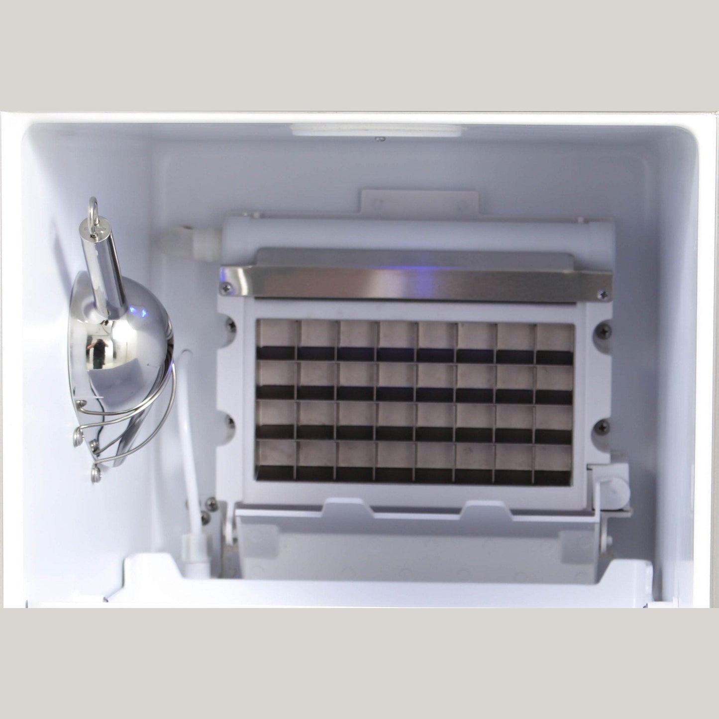 BlazeBlaze 50 LB. 15-Inch Outdoor Ice Maker with Gravity Drain BLZ-ICEMKR-50GR- BetterPatio.com