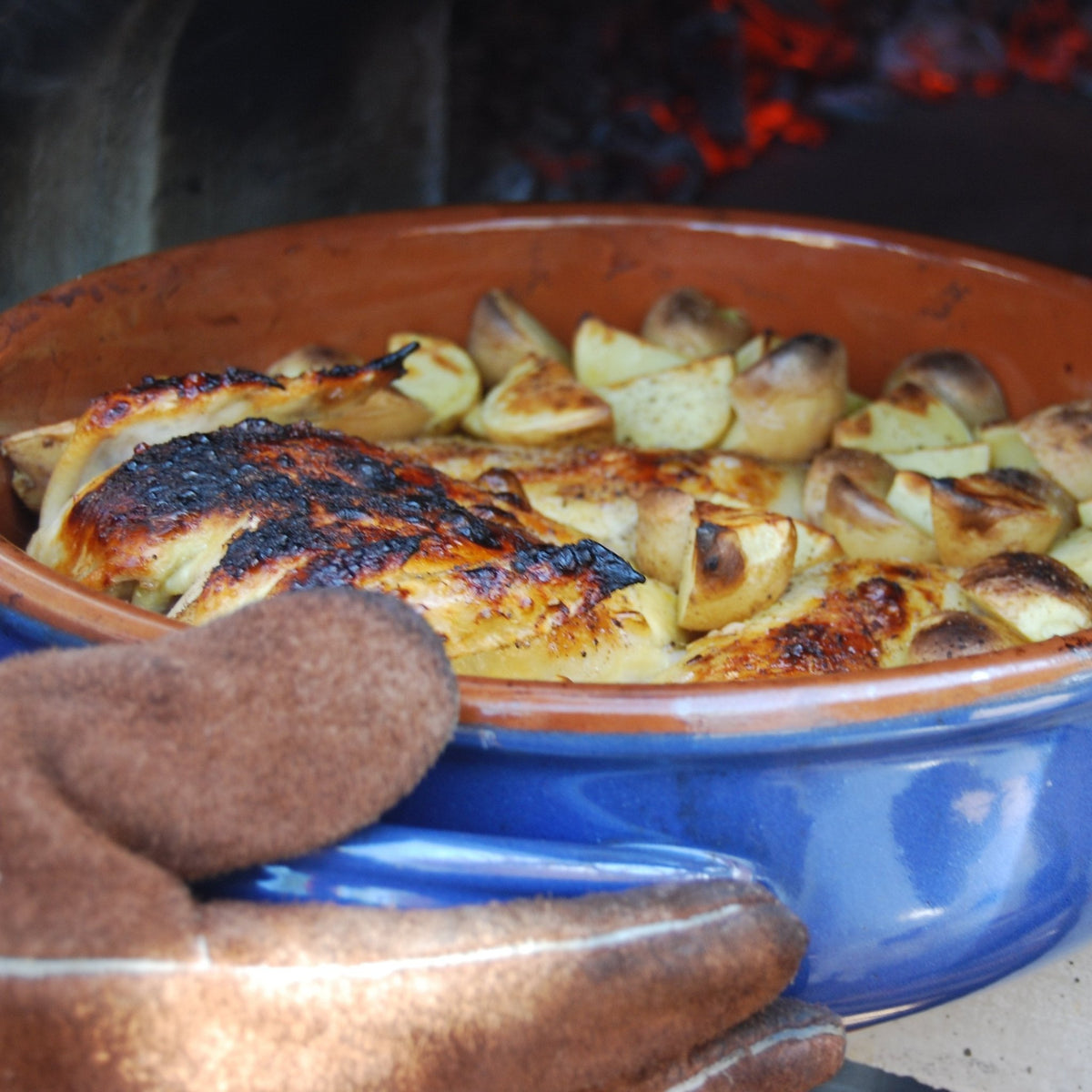 Chicago Brick OvenChicago Brick Oven 750 Mobile Stand for Wood Fired Pizza Oven CBO-O-MBL-750-CV- BetterPatio.com