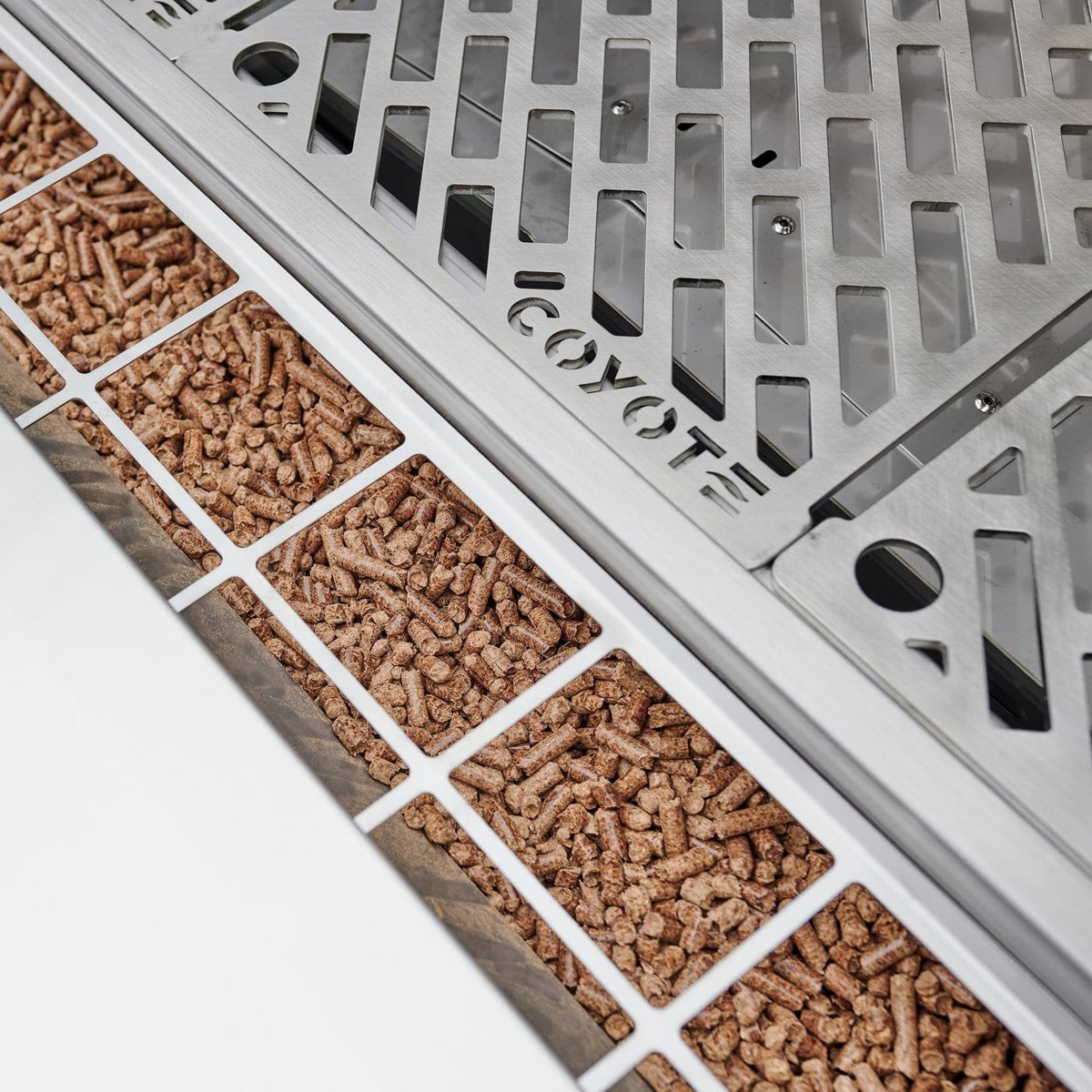 Coyote Outdoor LivingCoyote Outdoor 36 inch Freestanding Pellet Grill with Cart C1P36-FS- BetterPatio.com