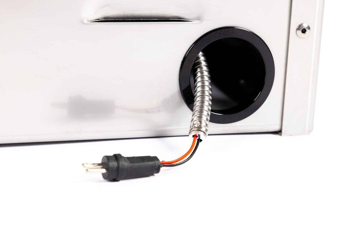 Coyote Outdoor LivingCoyote Outdoor Living 30 Inch Flat Top Grill C1FTG30-LP- BetterPatio.com