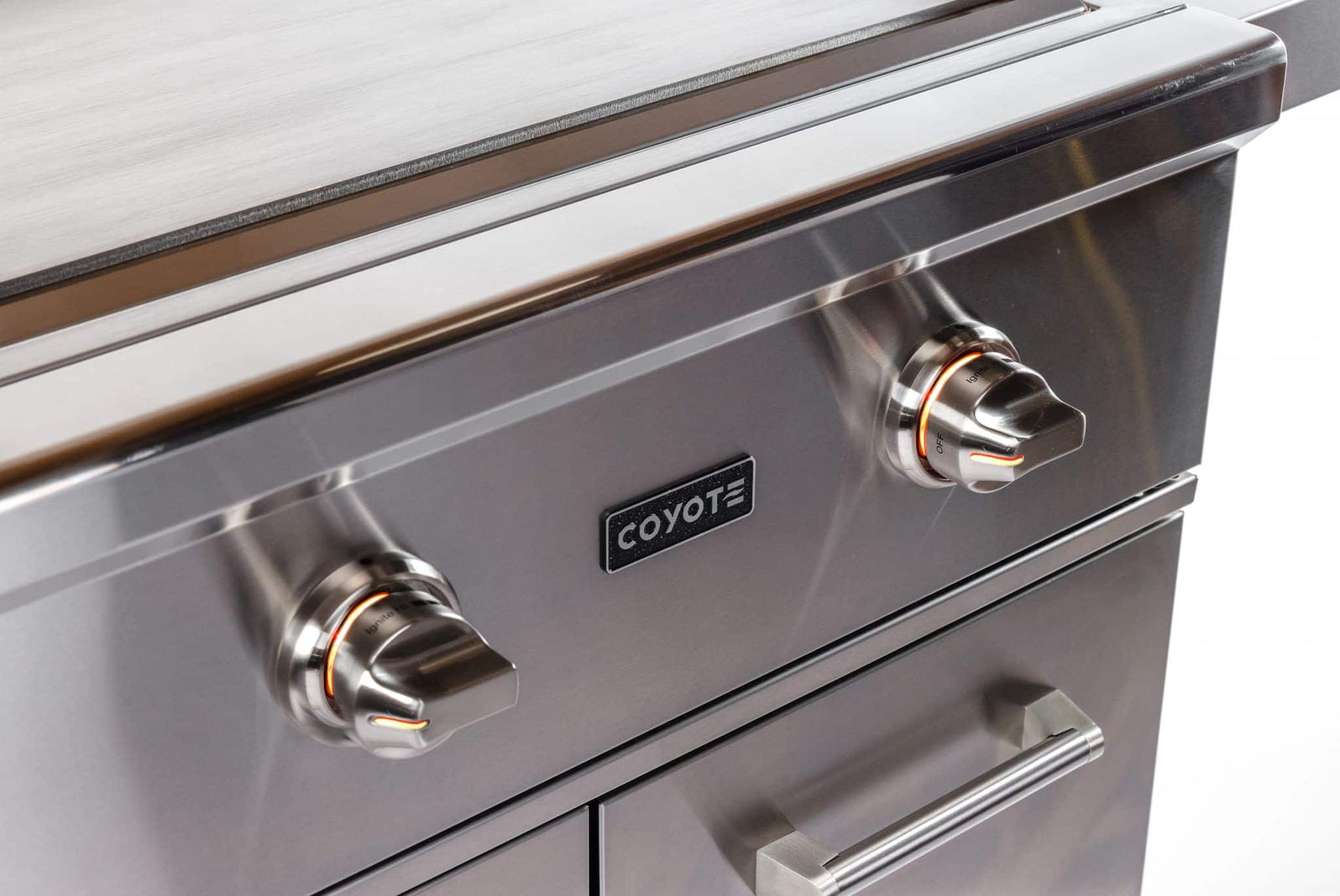 Coyote Outdoor LivingCoyote Outdoor Living 30 Inch Flat Top Grill C1FTG30-LP-CART- BetterPatio.com