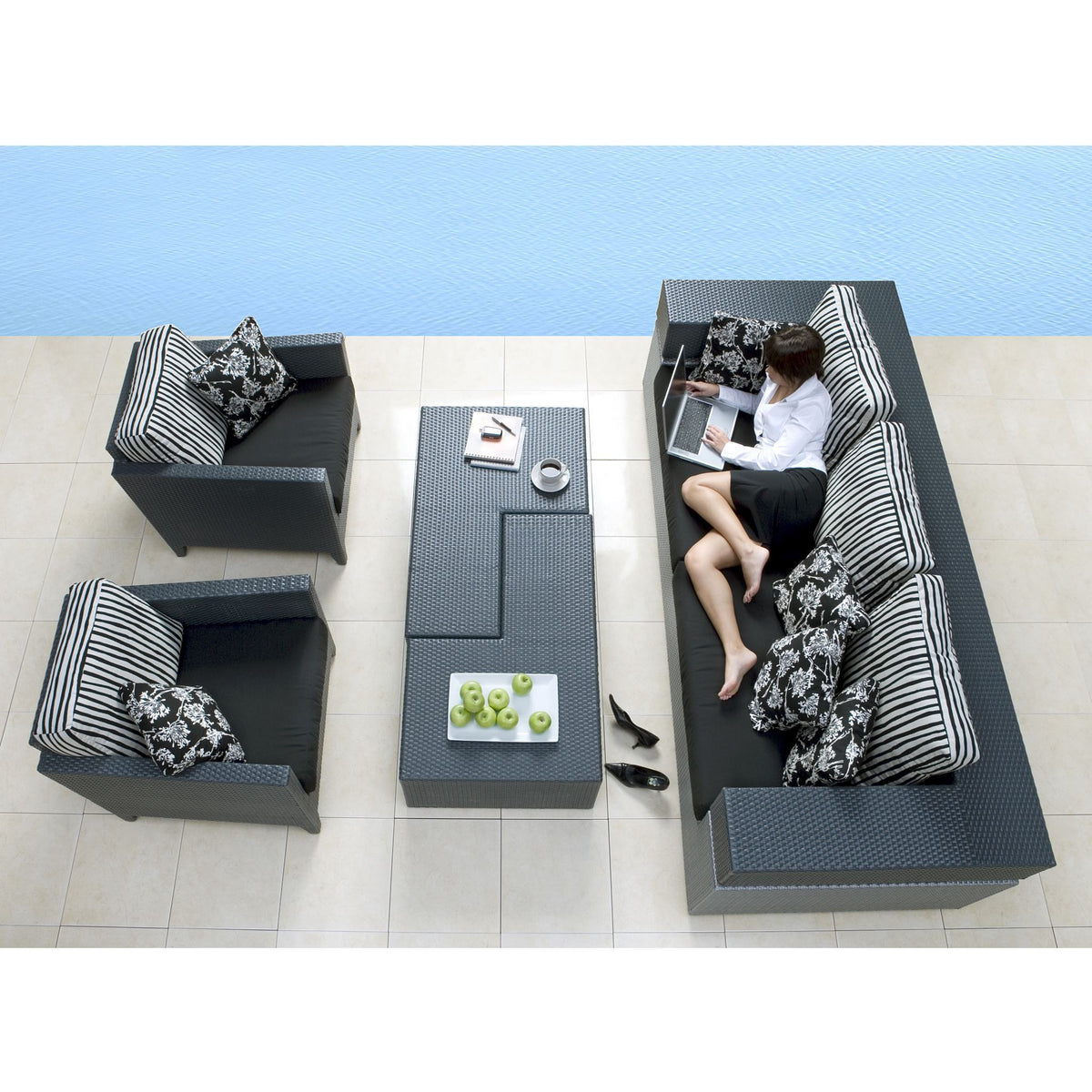 Panama Jack Onyx 4 PC Seating Set w/cushions PJO-1901-BLK-4SC - BetterPatio.com