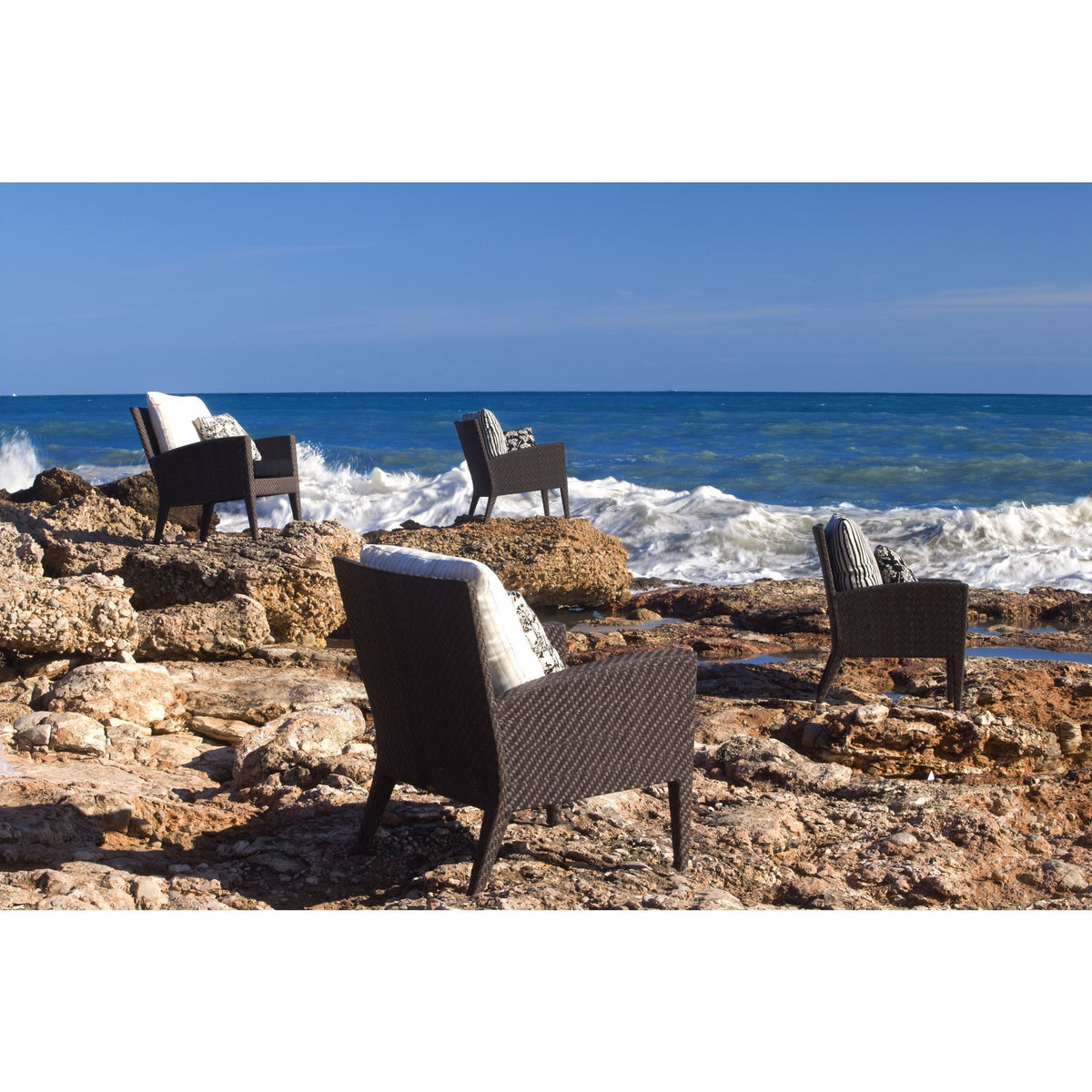 Panama Jack Oasis Lounge Chair w/cushion PJO-2201-JBP-LC - BetterPatio.com