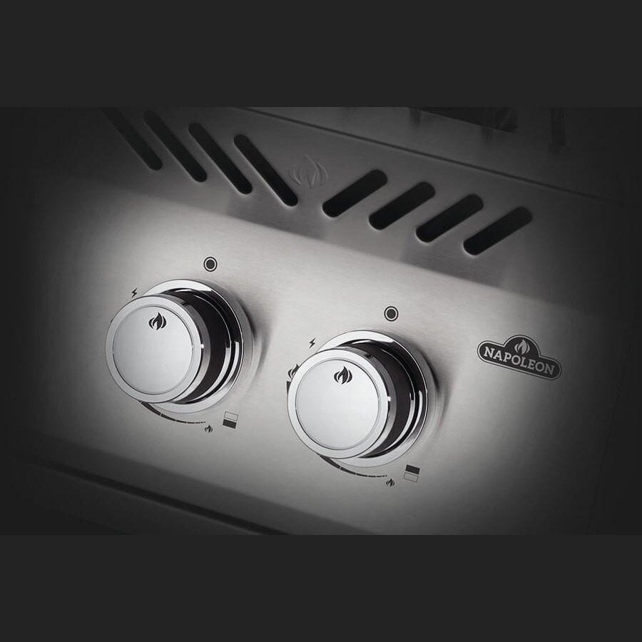 Napoleon Built-In 500 Series BI12RT - inline dual range top chrome plated knobs detail
