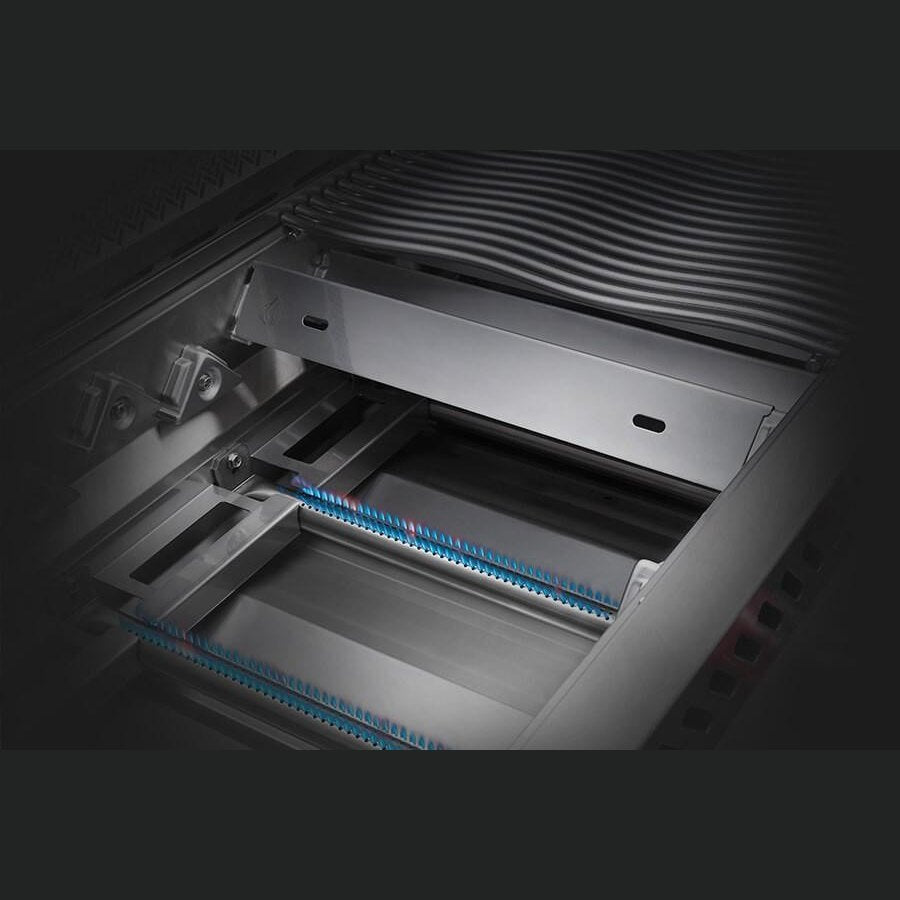 Napoleon Built-In 500 Series 32 Grill Head - dual stainless steel sear plates detail