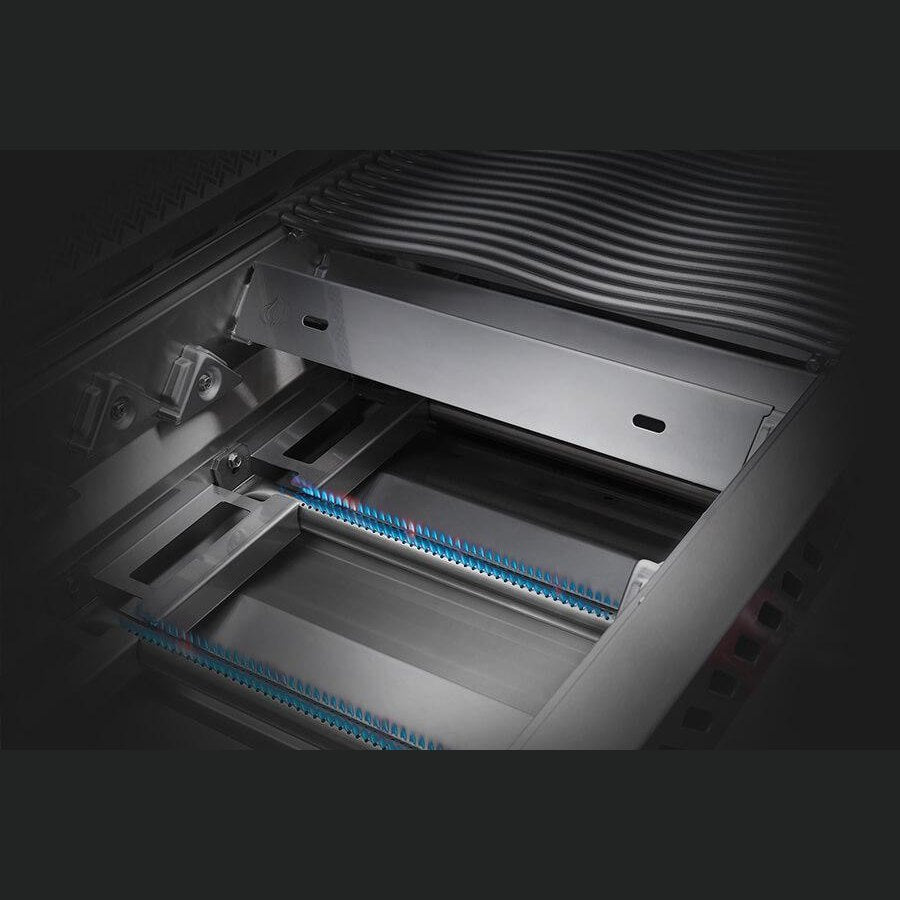 Napoleon Built-In 700 Series 32 RB - dual stainless steel sear plates detail